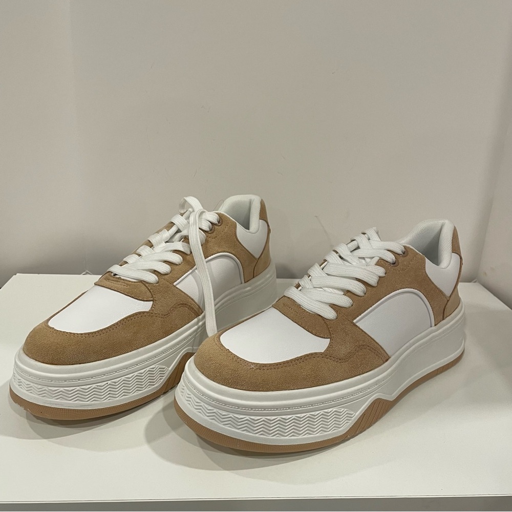 Fabletics The Lifestyle Sneakers Womens Size 10 Sand White High Sole Shoes‎ NIB